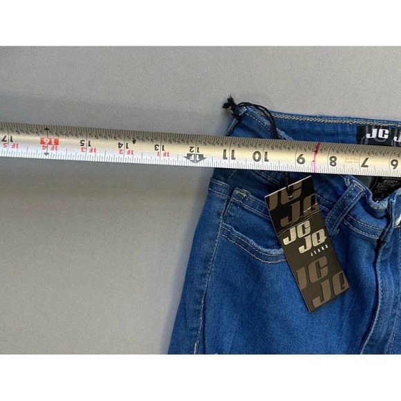 Boot Cut/ Bell Bottom Distressed Hem Jeans- Size 5 - Picture 5 of 6